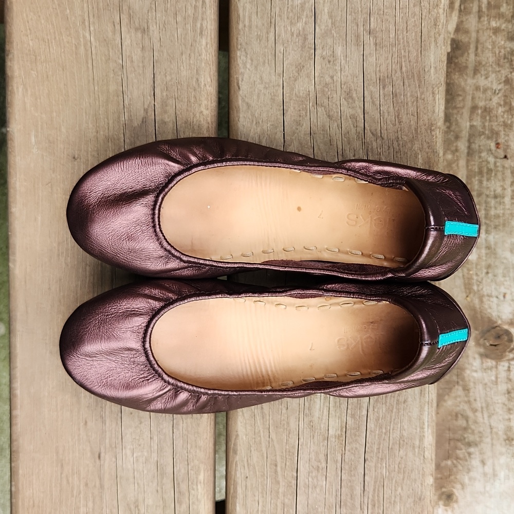 Tieks Raspberry Truffle flats size 7 Limited Edition